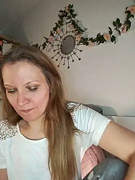 Candy Cougar online show from 05-20-26, 08:09