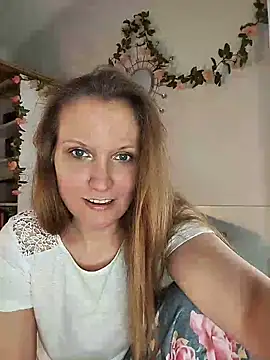 Candy Cougar online show from 05-21-26, 08:54