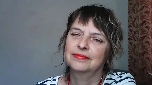 Snapshot of ElizabethGorden chatting on 05-08-26, 10:09 ElizabethGorden online show from 05-08-26, 10:09