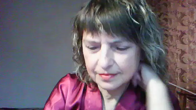 Snapshot of ElizabethGorden chatting on 05-13-26, 03:04 ElizabethGorden online show from 05-13-26, 03:04