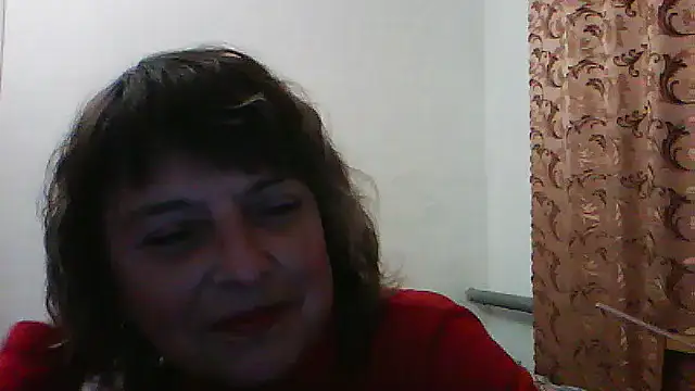 Snapshot of ElizabethGorden chatting on 05-13-26, 05:21 ElizabethGorden online show from 05-13-26, 05:21