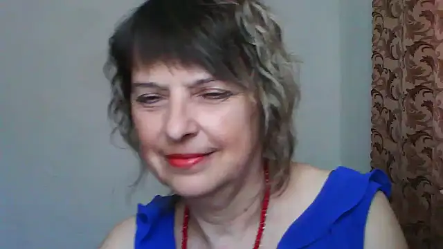 Snapshot of ElizabethGorden chatting on 05-16-26, 10:01 ElizabethGorden online show from 05-16-26, 10:01