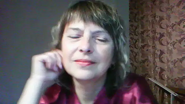 Snapshot of ElizabethGorden chatting on 05-18-26, 03:46 ElizabethGorden online show from 05-18-26, 03:46