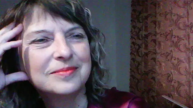 Snapshot of ElizabethGorden chatting on 05-19-26, 03:46 ElizabethGorden online show from 05-19-26, 03:46