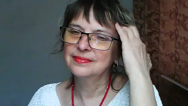 Snapshot of ElizabethGorden chatting on 05-20-26, 12:22 ElizabethGorden online show from 05-20-26, 12:22