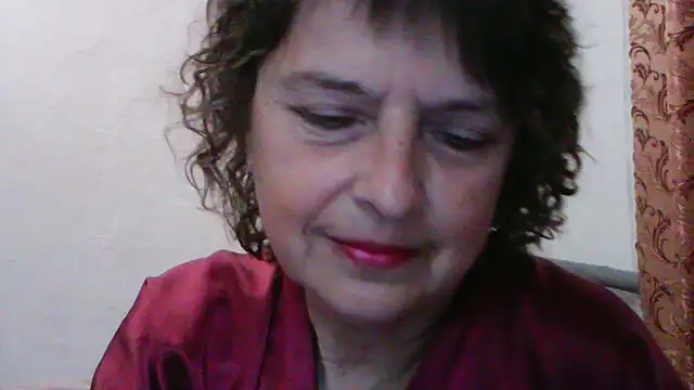 Snapshot of ElizabethGorden chatting on 05-30-26, 04:20 ElizabethGorden online show from 05-30-26, 04:20