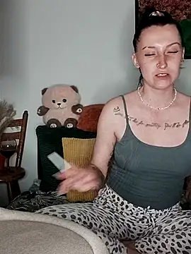 Snapshot of Goddessm00n1 chatting on 05-15-26, 08:38 Goddessm00n1 online show from 05-15-26, 08:38