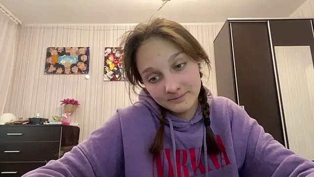 LavetaGossage online show from 05-12-26, 04:15