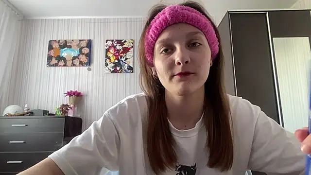 LavetaGossage online show from 05-19-26, 03:07