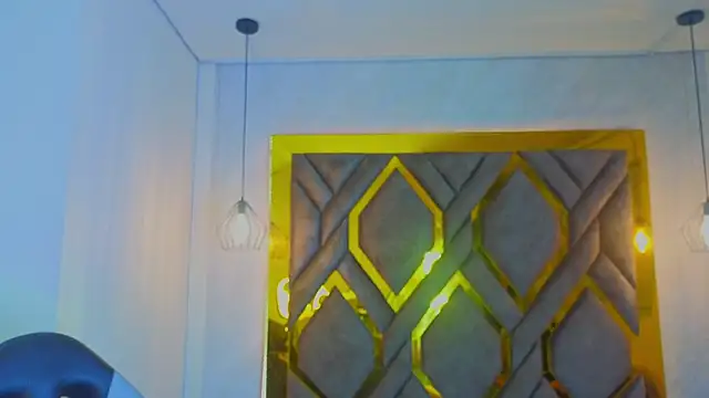 Snapshot of Ey_Im_simone_ chatting on 05-19-26, 12:11 Ey Im simone online show from 05-19-26, 12:11