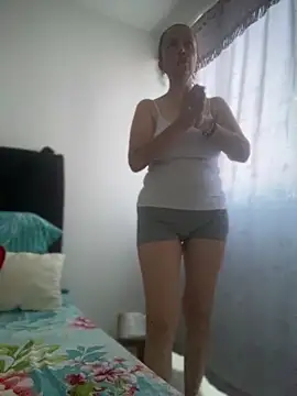 Soy Camila8 online show from 05-24-26, 09:09