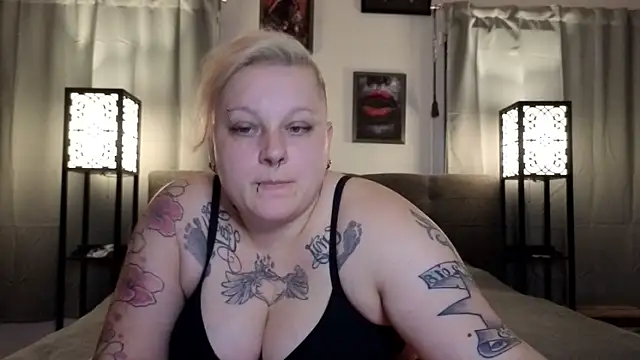 Lady Peggi online show from 05-22-26, 09:09