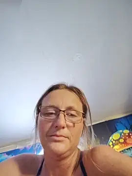 Snapshot of Queenle91 chatting on 05-17-26, 08:49 Queenle91 online show from 05-17-26, 08:49
