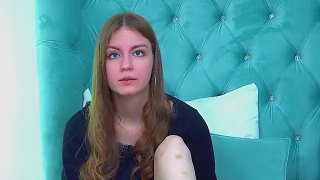 Snapshot of SofiaSarvains chatting on 05-16-26, 10:36 SofiaSarvains online show from 05-16-26, 10:36