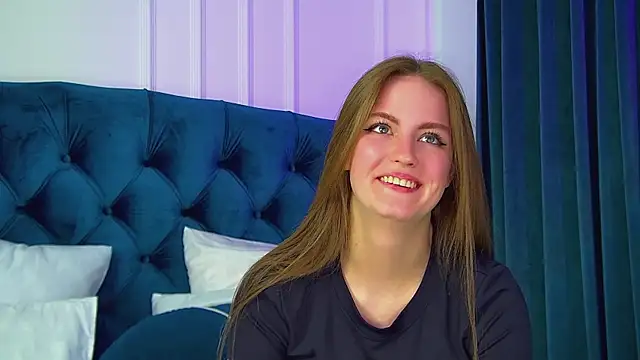 Snapshot of SofiaSarvains chatting on 07-16-26, 06:25 SofiaSarvains online show from 07-16-26, 06:25