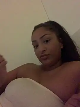 juicyprincess66 online show from 05-12-26, 07:55