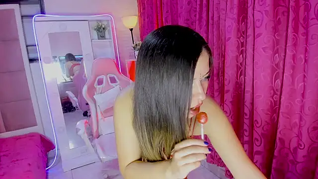 Snapshot of Shantal_Sweet_ chatting on 07-04-26, 01:50 Shantal Sweet online show from 07-04-26, 01:50