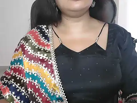 Yanshi23 online show from 05-16-26, 03:36