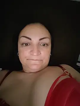 LunaMoonlira online show from 05-27-26, 06:05