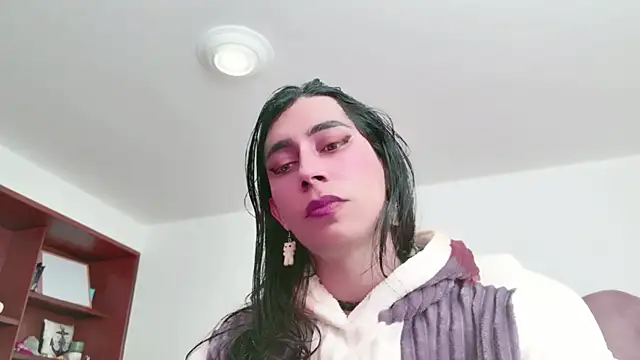Alexadomina22 online show from 06-20-26, 12:47