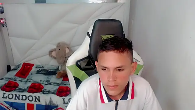 sombra 18 online show from 05-05-26, 08:28