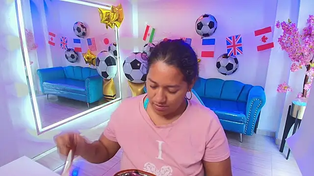 Isabella rows online show from 06-17-26, 07:37