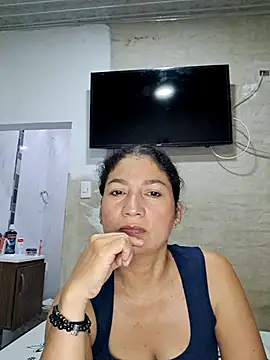 Snapshot of Rosa1079 chatting on 05-19-26, 12:11 Rosa1079 online show from 05-19-26, 12:11