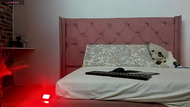 valery-hott-gb online show from 05-21-26, 07:10