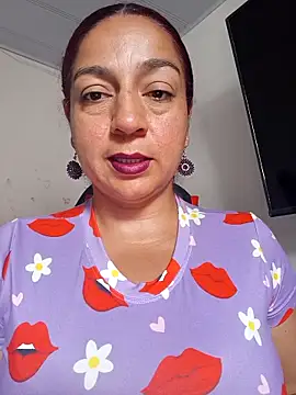 Snapshot of Tumilf chatting on 05-11-26, 07:33 Tumilf online show from 05-11-26, 07:33