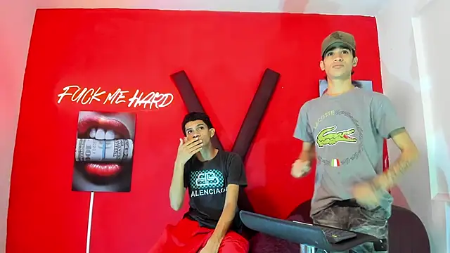 TWINKS BOYSX online show from 05-17-26, 07:10