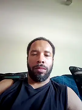 yoursexydaddy8181 online show from 05-18-26, 08:47