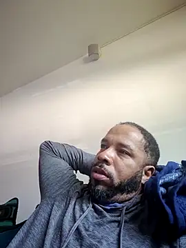 yoursexydaddy8181 online show from 05-31-26, 01:40