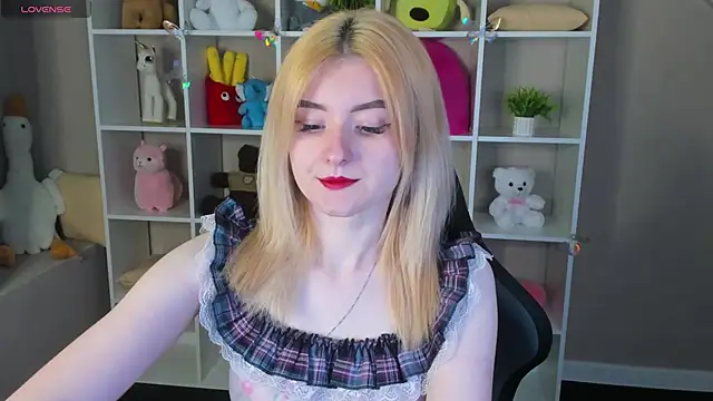 Snapshot of Diiana_Daviis chatting on 06-03-26, 12:57 Diiana Daviis online show from 06-03-26, 12:57