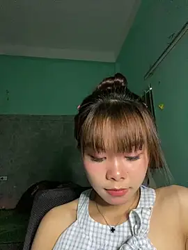Snapshot of Cry_sexy chatting on 05-26-26, 02:18 Cry sexy online show from 05-26-26, 02:18