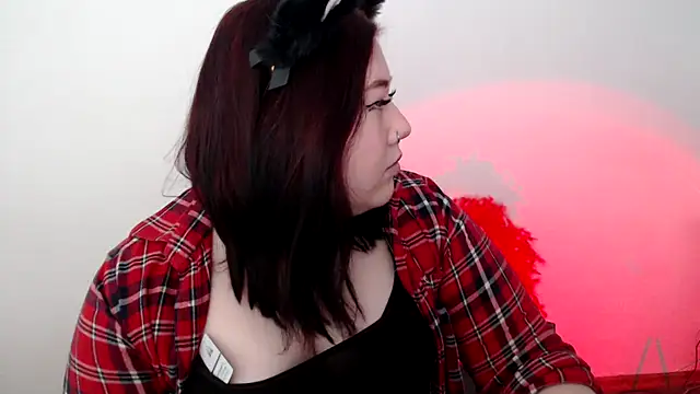 Snapshot of KarolinasHot chatting on 05-05-26, 10:12 KarolinasHot online show from 05-05-26, 10:12