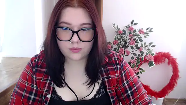 Snapshot of KarolinasHot chatting on 05-11-26, 08:42 KarolinasHot online show from 05-11-26, 08:42