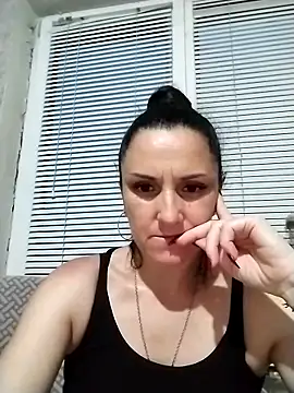 MillaMia45 online show from 05-23-26, 05:50