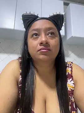 Rachell Carter online show from 05-07-26, 03:45