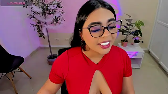 Margot Robie online show from 05-11-26, 02:45