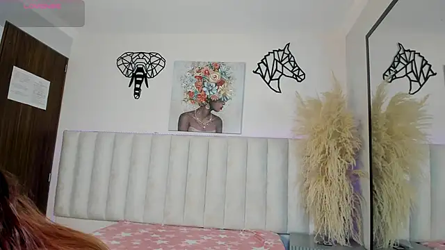 Kira Venom online show from 05-27-26, 12:13