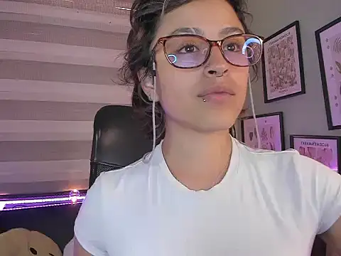 Lusiana   online show from 05-15-26, 12:45