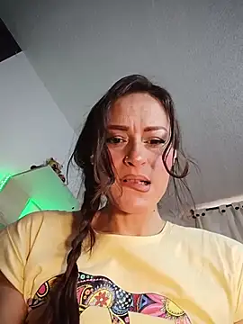 bellisimawet online show from 05-17-26, 03:41