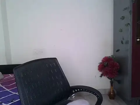 Snapshot of SASSY__BABY_ chatting on 05-15-26, 05:58 SASSY BABY online show from 05-15-26, 05:58