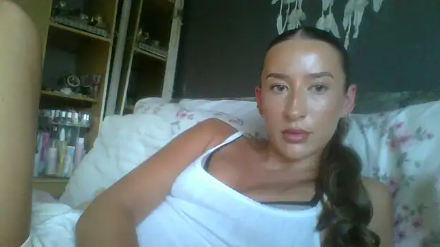 Snapshot of Wysmtxxx chatting on 05-29-26, 07:23 Wysmtxxx online show from 05-29-26, 07:23
