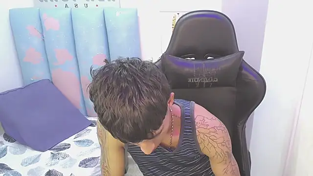 liam play online show from 05-19-26, 04:08
