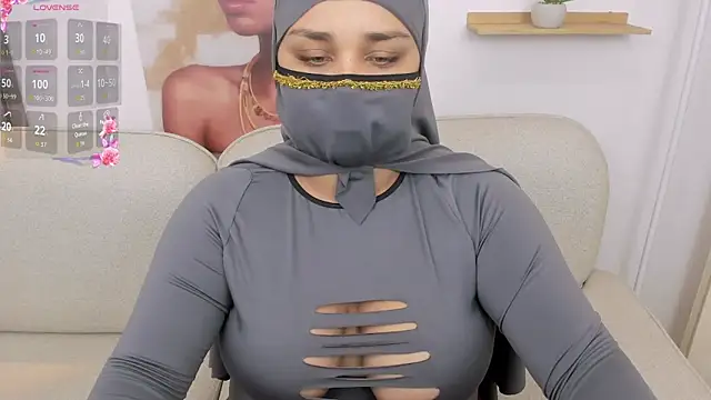 Salma farouk online show from 06-18-26, 03:18