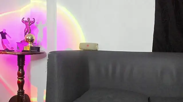 AlexRoyce  online show from 05-12-26, 10:34