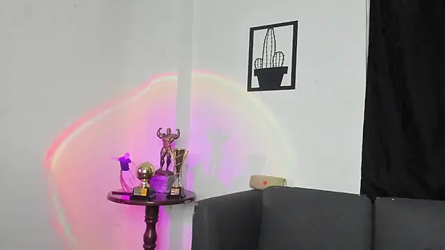 AlexRoyce  online show from 05-21-26, 12:50