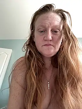 Kellilyn10 online show from 05-18-26, 04:13