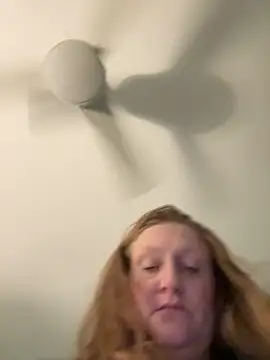 Kellilyn10 online show from 05-27-26, 04:20
